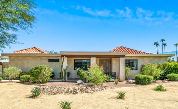 Splendid Desert Modern