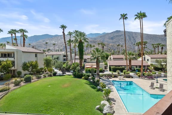 Biltmore 2Bed 2Bath Condo